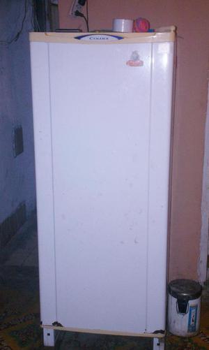 Vendo refrigeradora de 220 lt marca Coldex en funcionamiento