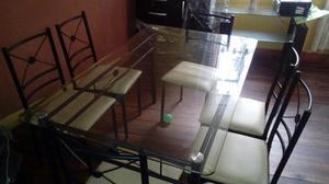 Se Vende Hermoso Juego de Comedor