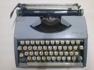Maquina De Escribir Antigua Olimpyc