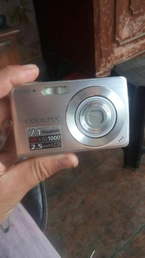 Camara Nikon Colpix S200