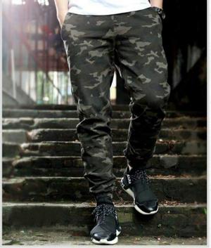 Pantalones Camuflados