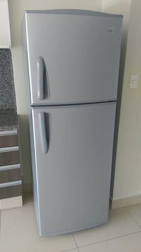 Refrigeradora Daewoo En Muy Buen Estado.