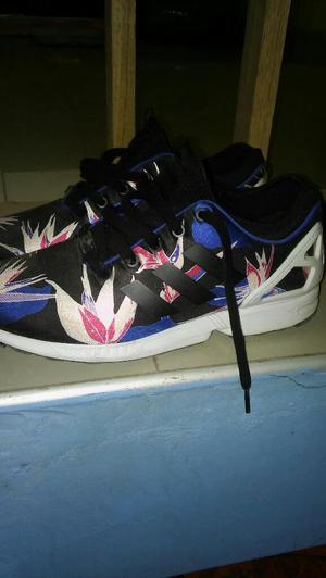 Vendo Zapatillas Talla 42