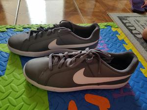 Zapatillas Nike Plomas