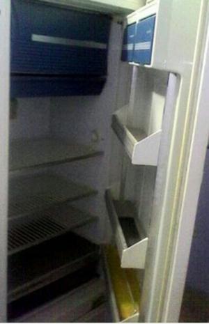 Refrigeradora