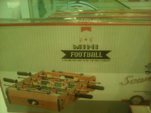 Mini football de mesa. 50 x 30 x 9 cm.
