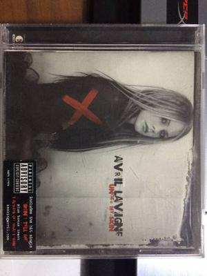 Avril Lavigne Under My Skin