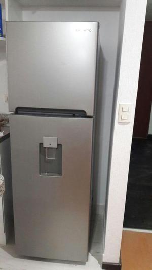 Refrigeradora DAEWOO 290 Lts.
