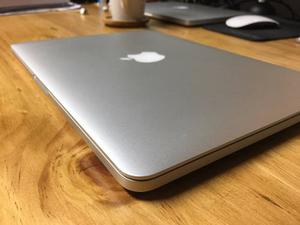 Macbook Pro 13,3 Retina Mid 