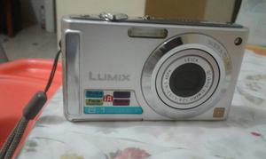 Vendo Camara Panasonic Lumix Semi Nueva