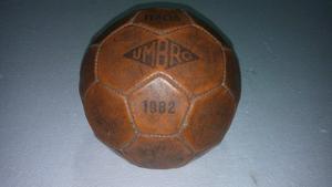 Balon De Futbol - España 82 - Original - Marca Umbro.