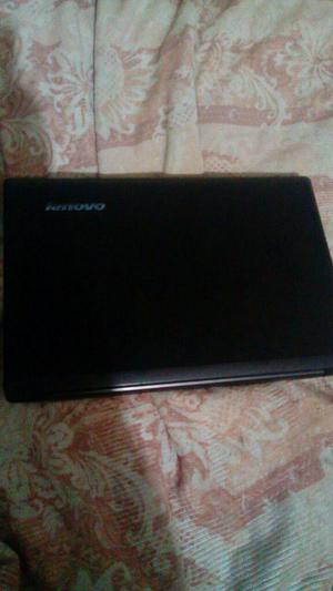 Vendo Laptop Lenovo !!