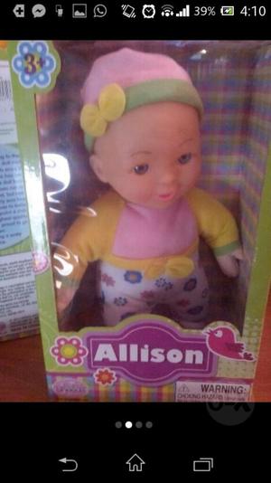 Muñeca Bebé Allison