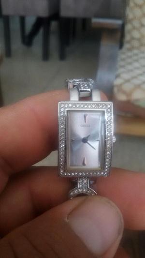 Reloj de Mujer Marca Guess