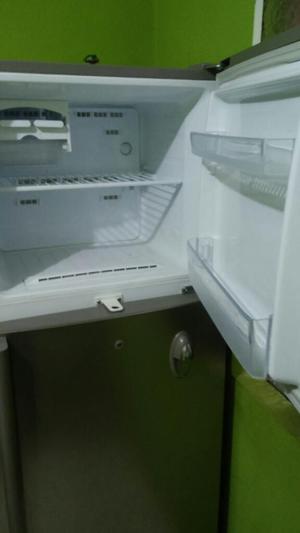 Vendo Refrigeradora Samsung No Frost