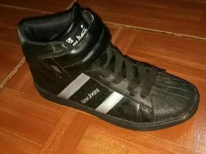 Se Vende Zapatillas New Jivans