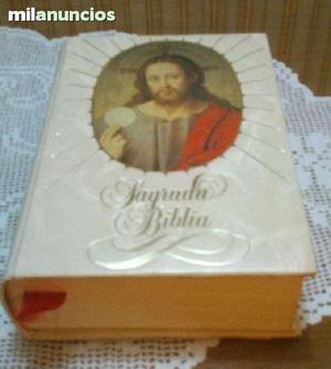 BIBLIA La Sagrada Familia.  paginas de lijo 300 soles.