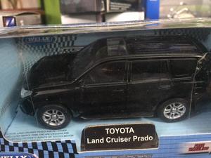 Camioneta Land Cruicer Prado Toyota 1/43