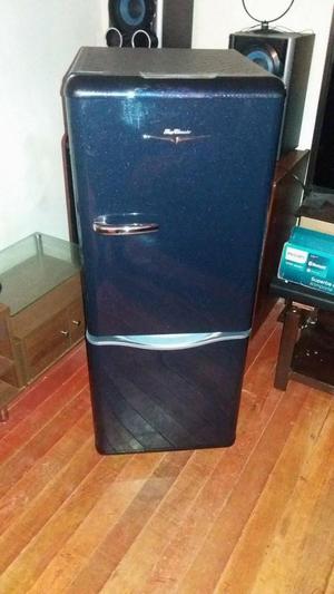 Refrigeradora Daewoo 220 L RF Classic