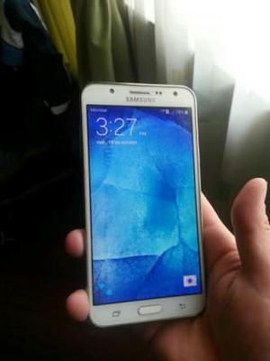 Samsung Galaxy J7 Dual Sim