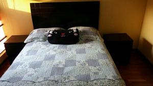 Cama de 2 Plazasy Veladores