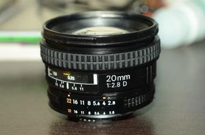 Lente Super Angular Nikon 20mm F/2.8