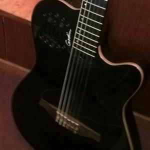 Guitarra Godin Multiac Slim Black Nylon