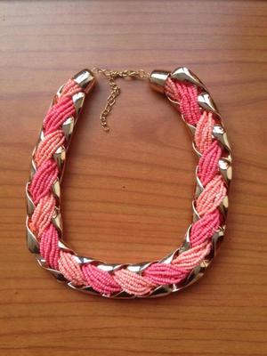 Collar rosado