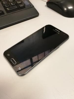 Samsung J2 con Detalle