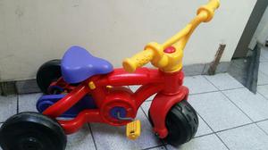 Triciclo Fisher Price
