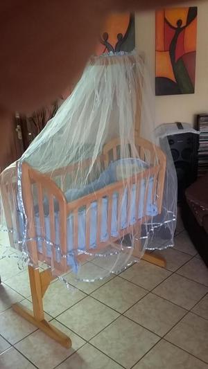 Un mueble moisés para varón recién nacido