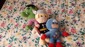 Peluches Marvel