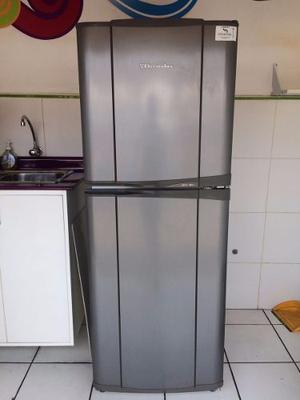 Refrigeradora Electrolux Ert33 - Impecable (uso 3 Meses)