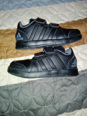 Zapatilla Negra Addidas Niño