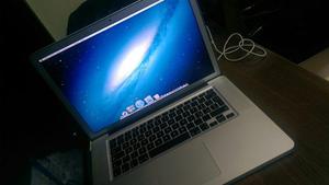 Macbook Pro 15 Core I7 4gb. 500gb