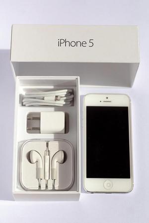 Oferta por Viaje: iPhone 5 liberado Como Nuevo.!