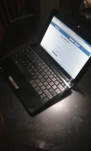 Se vende notebook Asus