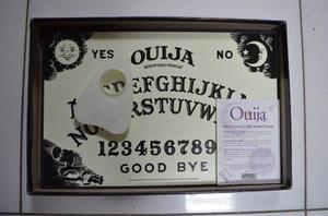 Juego De Mesa Ouija Parker Bros Brilla En La Oscuridad