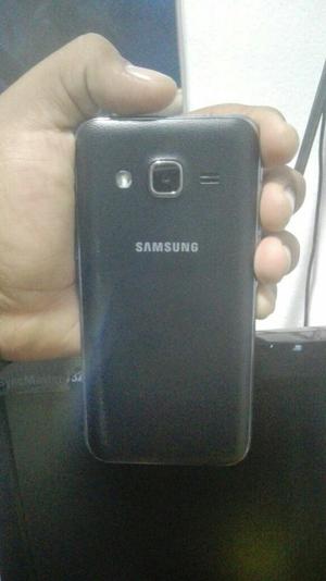 Samsung J2, en Bues Estado