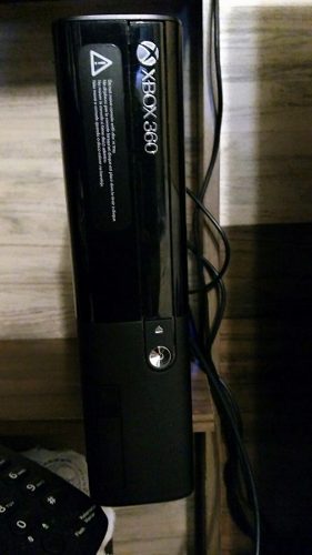 Xbox mandos + Kinect (camara) + 8 Juegos