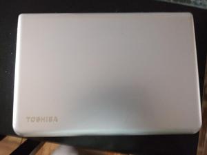 Laptop Toshiba Corel I3