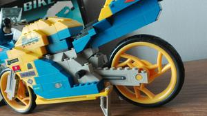 Motocicleta Lego