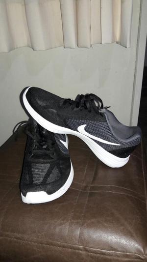 Zapatillas Nuevas Nike 180 Soles 42.5