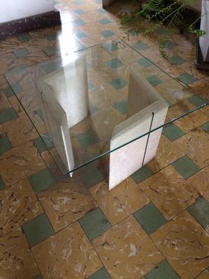 Mesa de Vidrio con Marmol