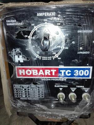 Vendo Maquina de Soldar Hobart Tc300