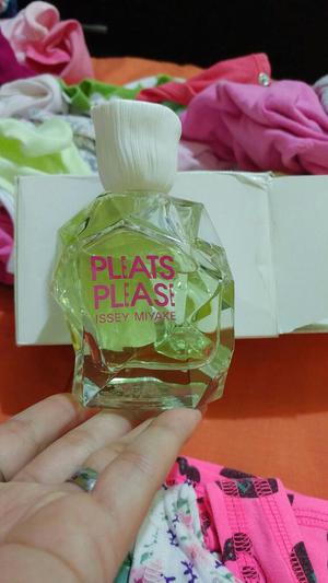Perfume Pleats Please Nuevo