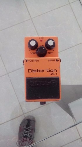 Boss Distortion Ds-1 Pedal