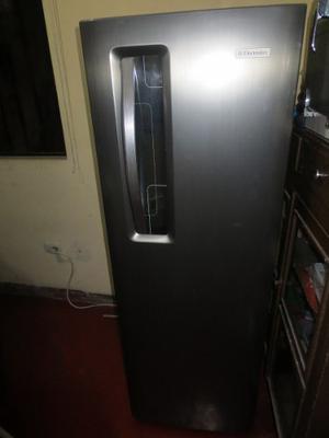 Refrigeradora 230 Litros Electrolux Nofrost