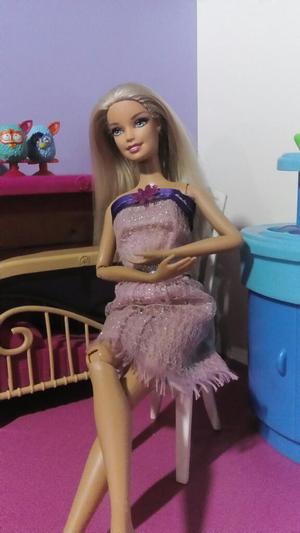 Barbie Articulada con Palanca en Espalda
