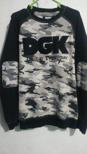 Polera Dgk Casi Nueva Original Talla M